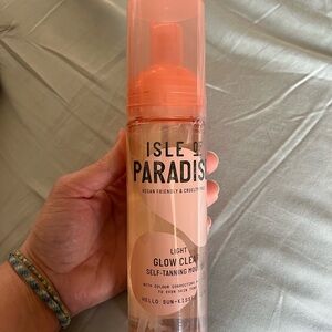 Isle of Paradise Tinted Self-Tanning Mousse - Light Pink